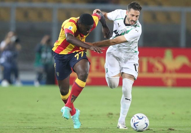 引人瞩目的 引人瞩目的