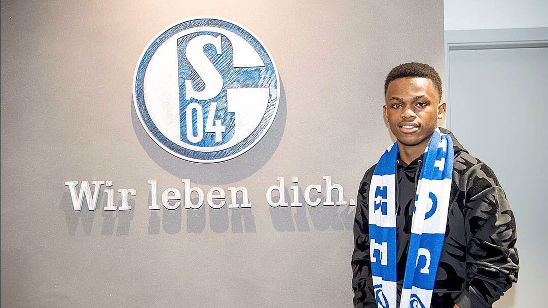 以一家知名 以一家知名