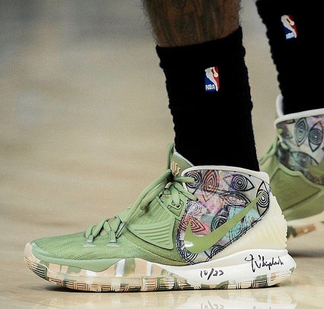 纪律严明的 纪律严明的